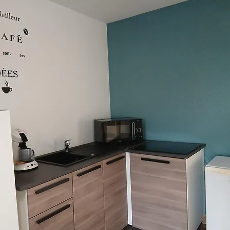 Des Kitchenette-salle De Bain-terrasse Bazoncourt