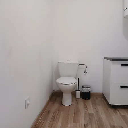 Apartment Des Kitchenette-salle De Bain-terrasse Bazoncourt